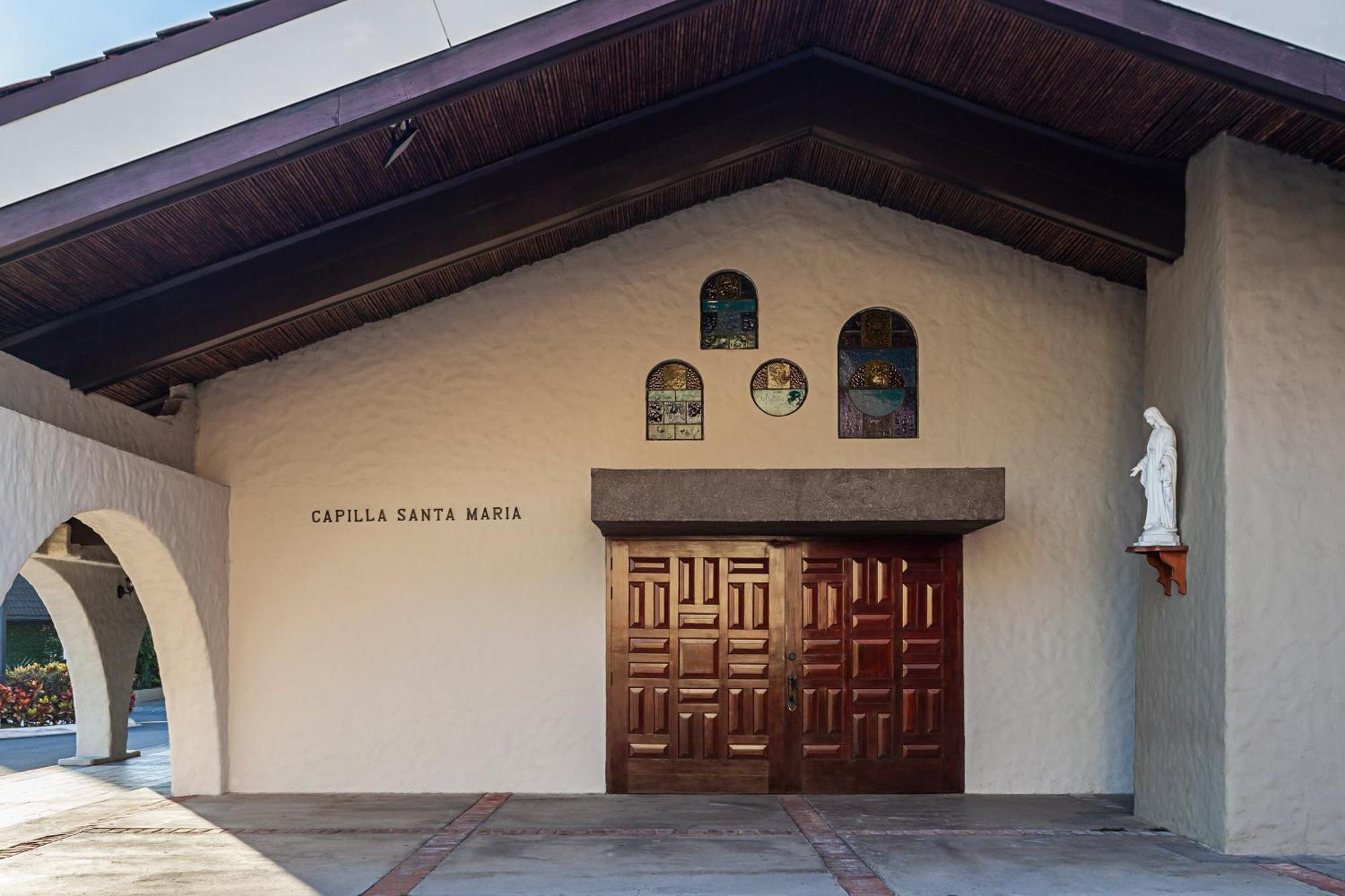 Wyndham San Jose Herradura Hotel Exterior photo Santa Maria Chapel